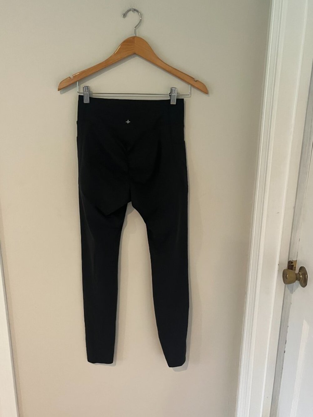 NWT Halara Ultrasculpt Leggings Size medium